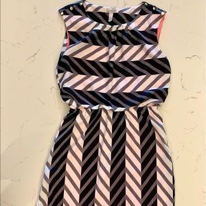 NEW! Black White Stripe Pleated Sleeveless Dress